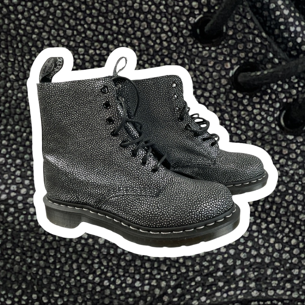 Doc Marten’s Pascal Boot size 8
